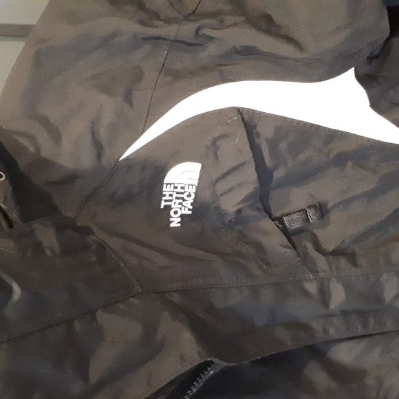 The North Face Hyvent ski jacket with primaloft liner. XS womens - Picture 2 of 9